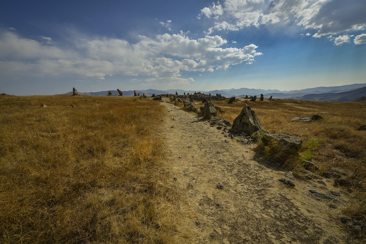 Kraštovaizdis,  Dangus,  Panoraminis,  Gamta,  Horizontali Plokštuma,  Lauke,  Žolė,  Debesis,  Laukas,  Kalnas