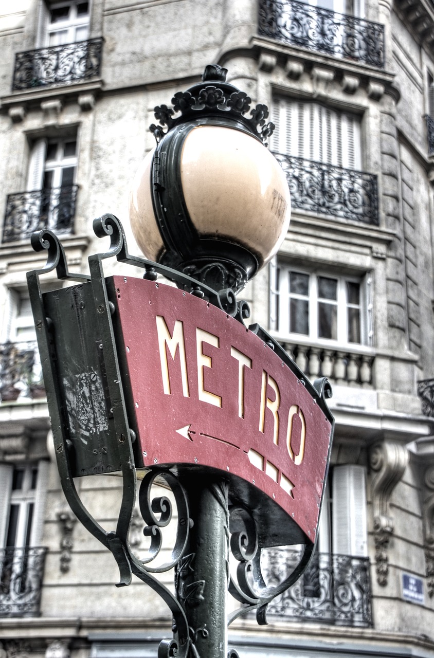 Žibintas, Metro, Nostalgija, Nostalgiškas, Paris, France, Europa, Metro Įėjimas, Kapitalas, Nemokamos Nuotraukos