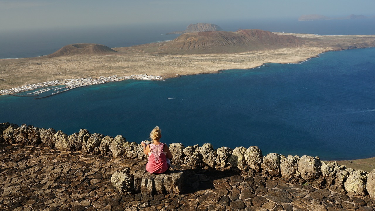 Lanzarote, Kanarų Salos, Panorama, Jūra, Mėlynas, Vulkaninis, Gamta, Vaizdas, Saulės Šviesa, Nemokamos Nuotraukos