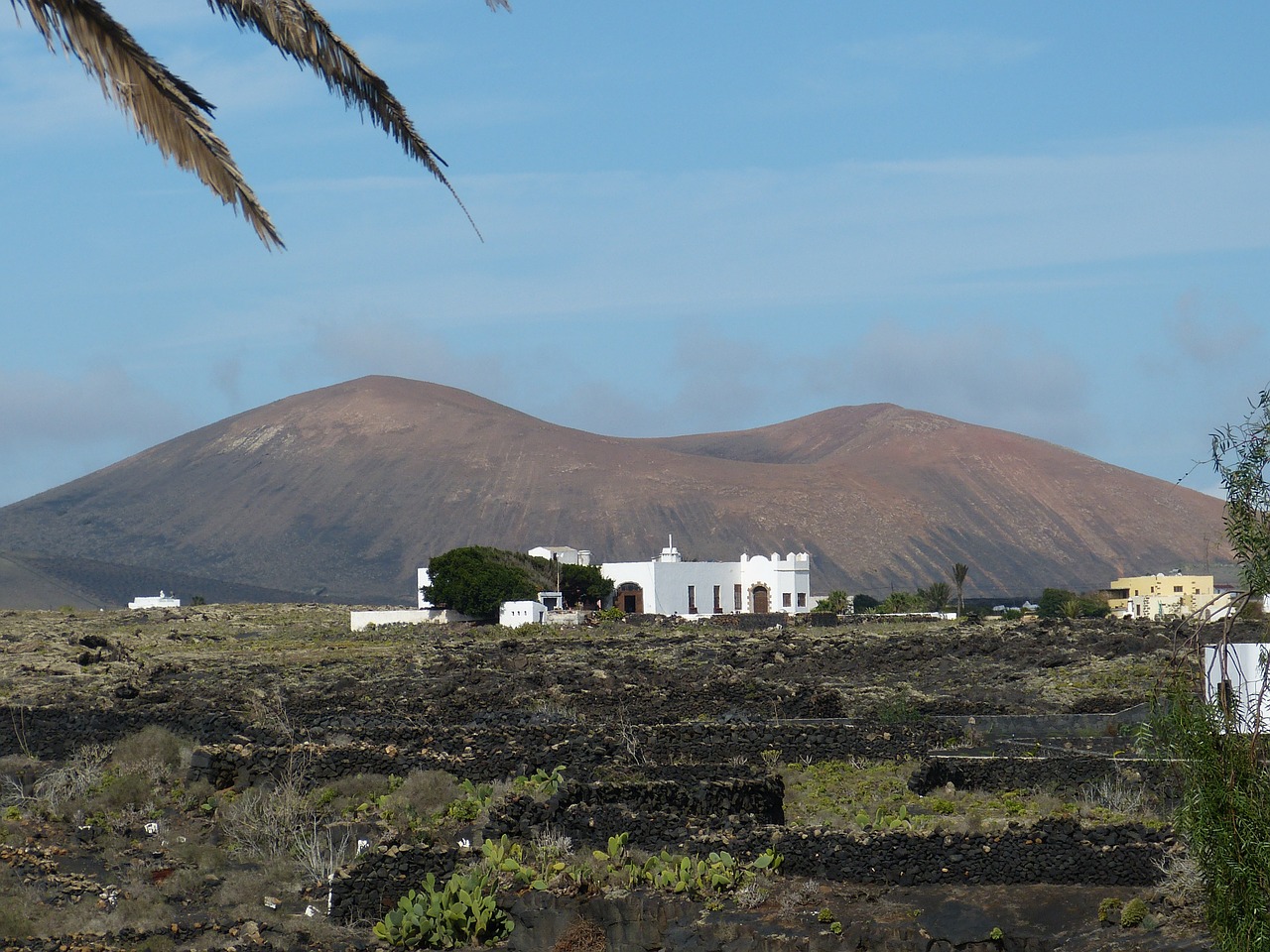 Lanzarote, Kanarų Salos, Kraštovaizdis, Gamta, Ispanija, Kalnas, Namai, Balta, Vulkanas, Vulkaninis