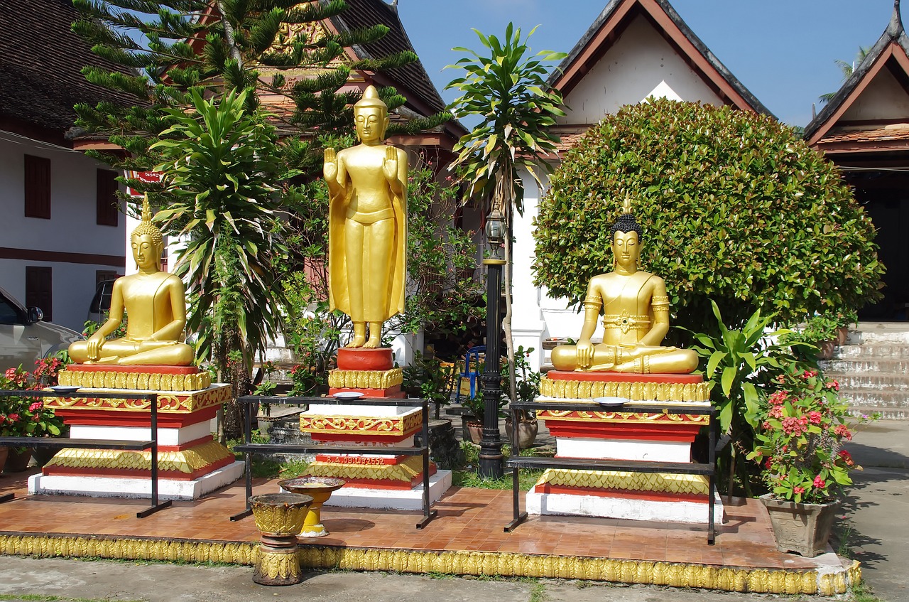 Laosas, Luang-Parbang, Šventykla, Budos, Statulos, Malda, Religija, Budizmas, Senoji Šventykla, Sodas