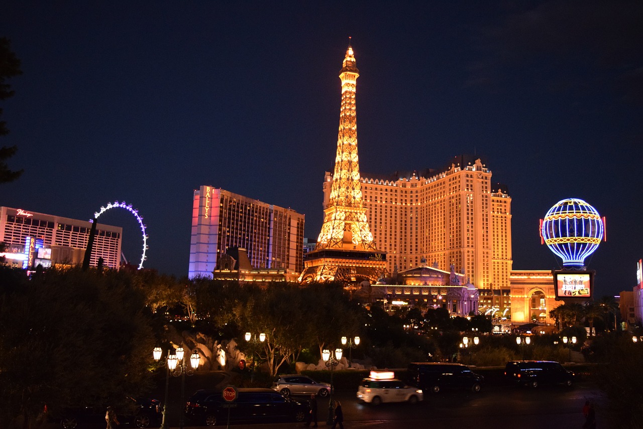 Las Vegasas, Paris, Viešbutis, Naktinis Vaizdas, Nemokamos Nuotraukos,  Nemokama Licenzija