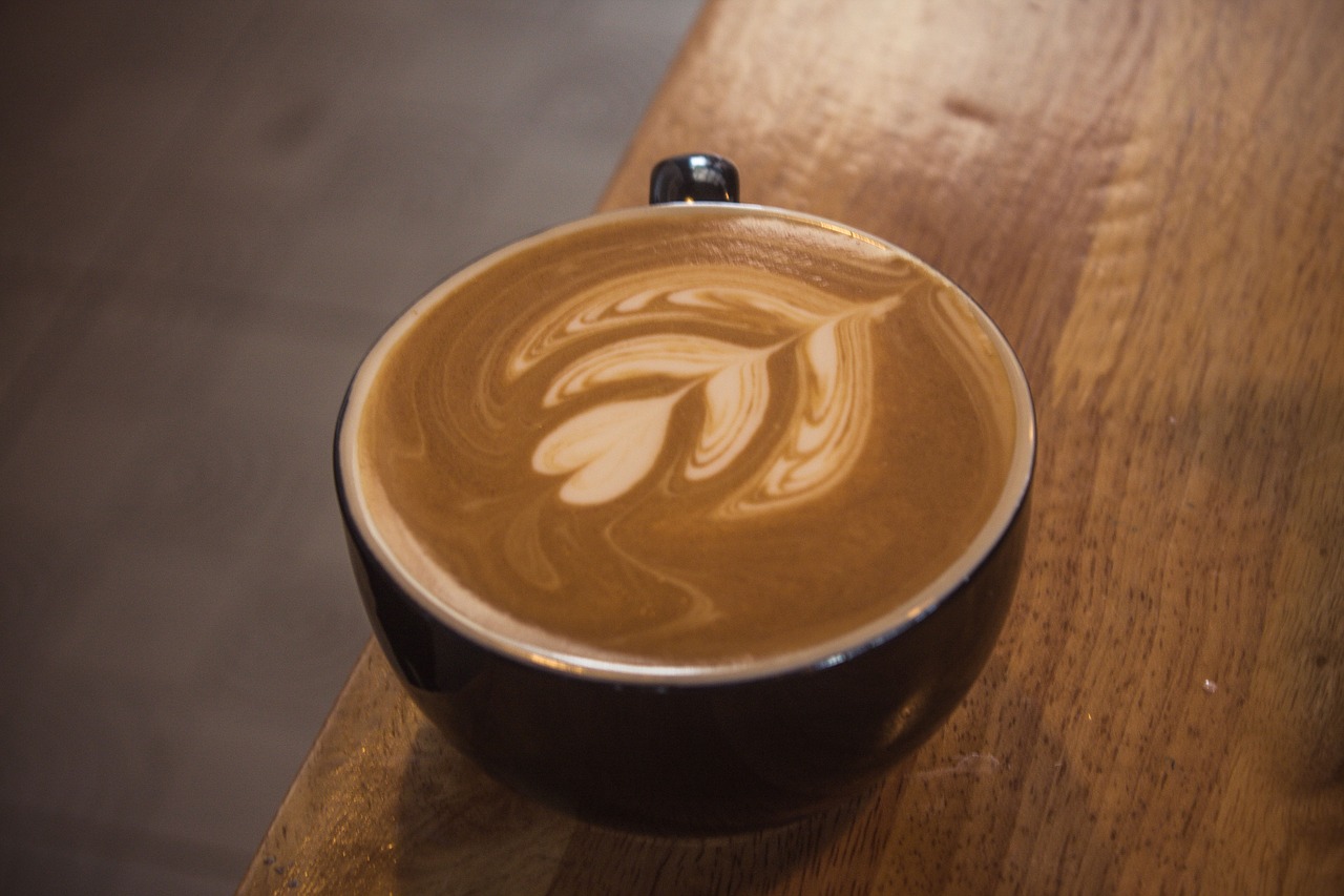 Latte Art,  Kavos Pakaitalai,  Kavos Puodelis,  Atmosfera,  Stiklo,  Gerti,  Kofeino,  Kavos Pupelė,  Pieno,  Aksominė