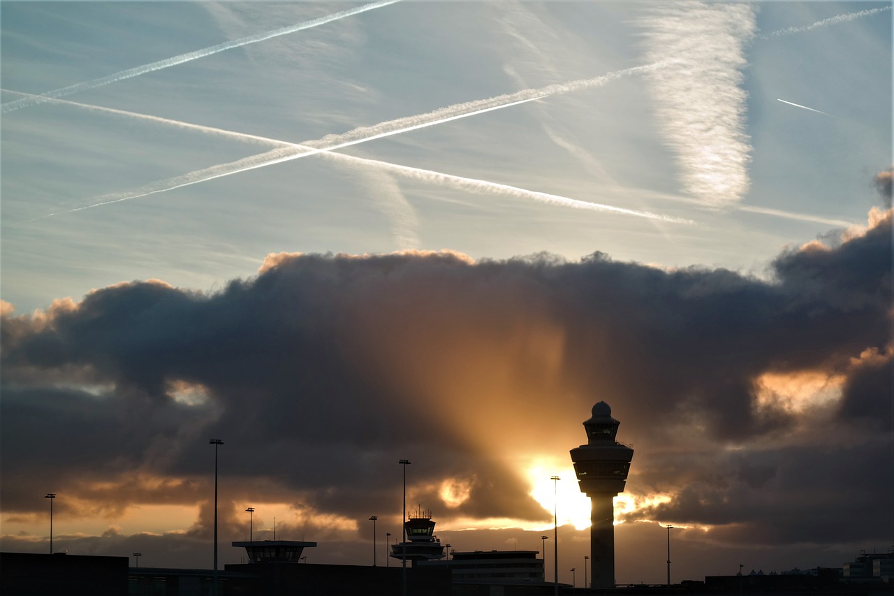 Lichtspiel, Saulė, Dangus, Siluetas, Bokštas, Contrail, Atmosfera, Farbenspiel, Saulės Spindulys, Vakarinis Dangus