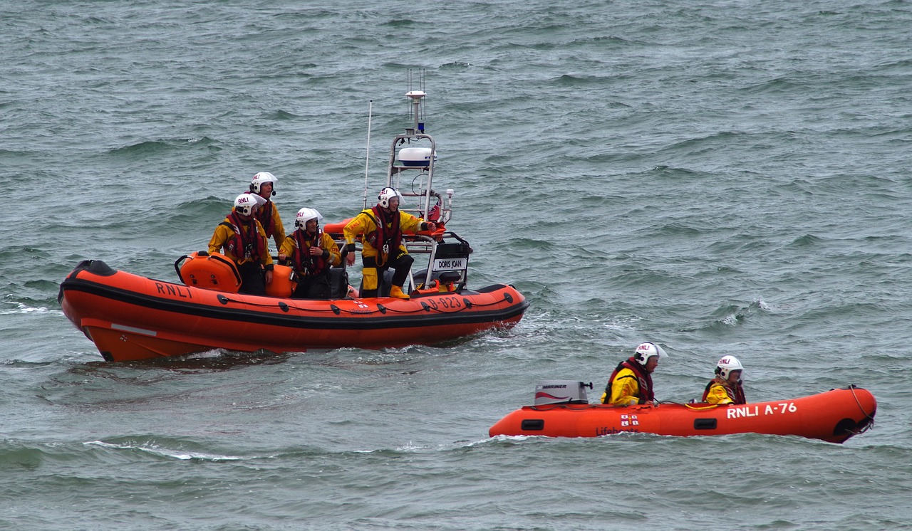 Gelbėjimo Valtis, Rnli, Gelbėjimas, Valtis, Pratimas, Pakrantė, Jūra, Uk, Nemokamos Nuotraukos,  Nemokama Licenzija