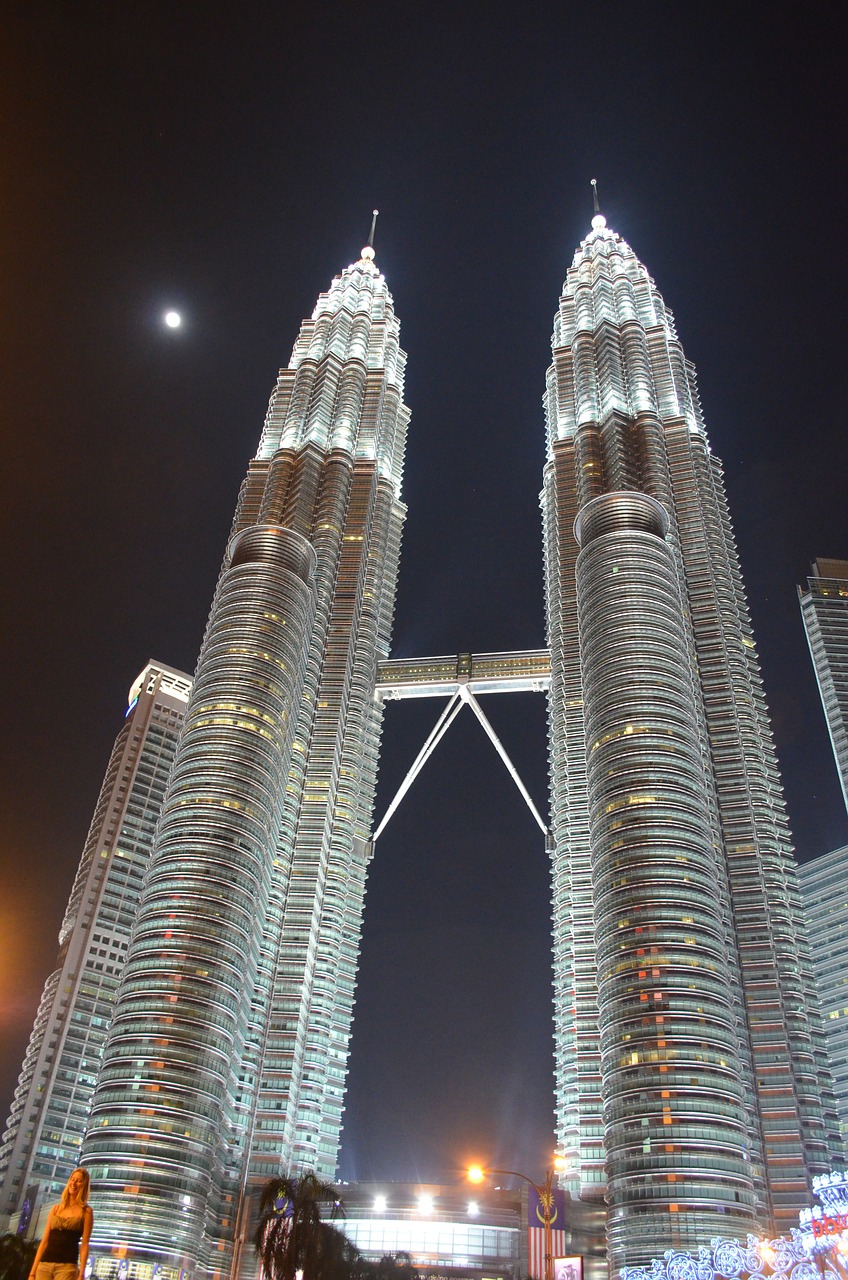 Šviesa, Mėnulis, Kuala Lumpur, Klcc Bokštas, Klcc, Architektūra, Panorama, Miestas, Bokštas, Dangoraižis
