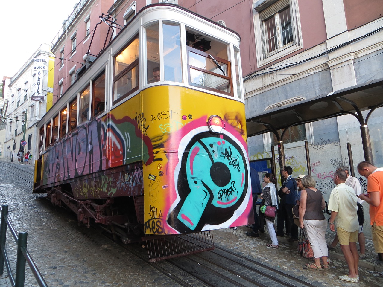 Lisbonas, Grafiti, Miesto Centras, Tramvajus, Nemokamos Nuotraukos,  Nemokama Licenzija