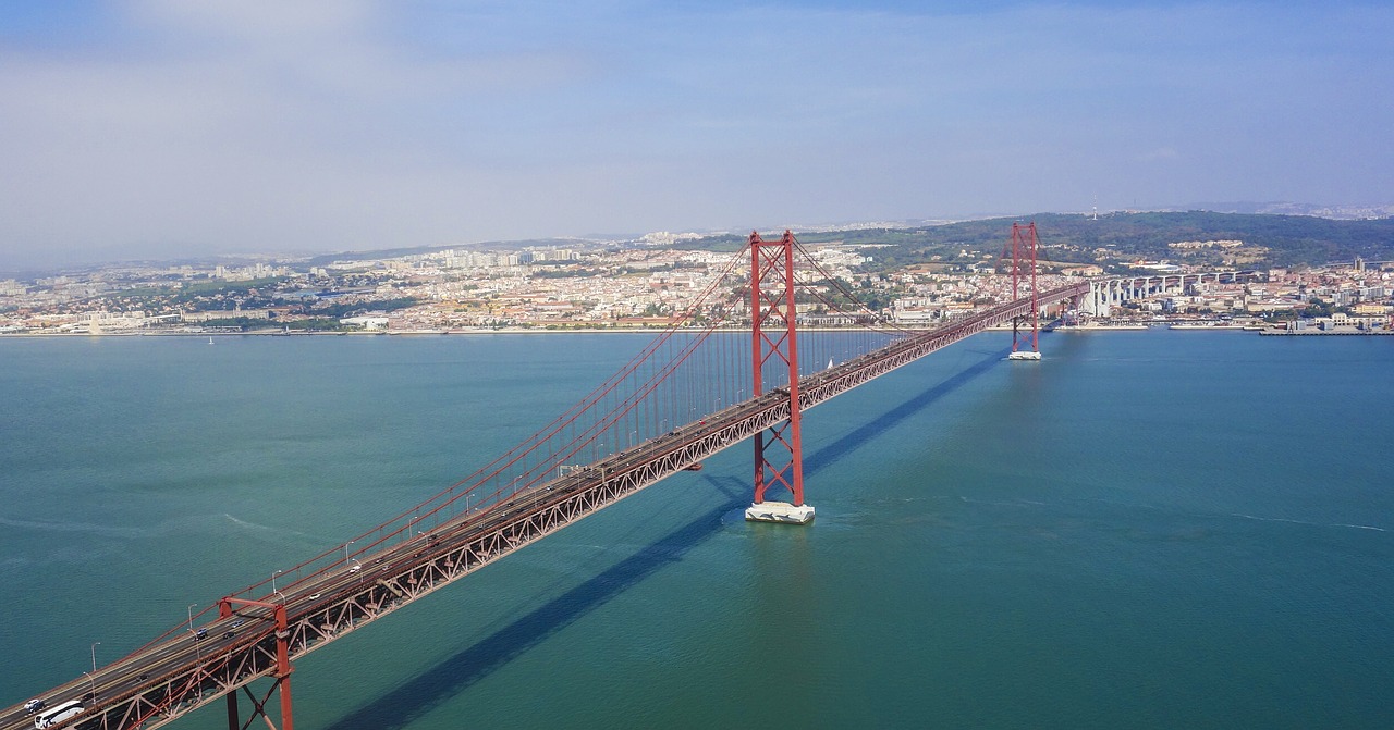Lisbonas, Tiltas, Ponte 25 De Abril, Balandžio 25 D. Tiltas, Portugal, Architektūra, Upė, Lankytinos Vietos, Regėjimas, Miestas Ant Upės