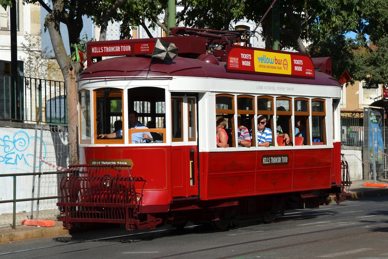 Lisbonas, Tramvajus, Portugal, Senamiestis, Istoriškai, Transporto Priemonė, Transportas, Eismas, Atrodė, Kapitalas