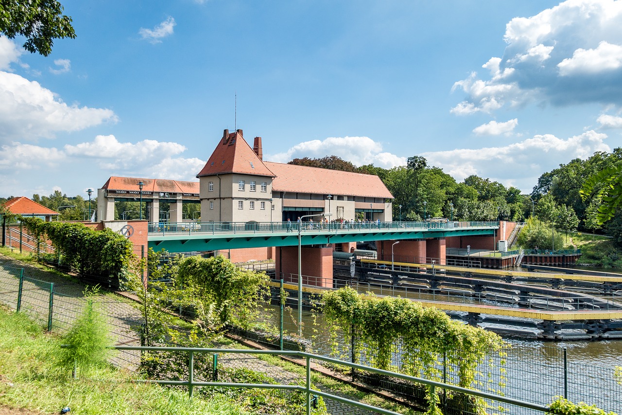 Užraktas, Laivyba, Teltow, Teltov Kanalas, Kleinmachnow, Aukščio Skirtumas, Vanduo, Vandens Baseinas, Istoriškai, Architektūra