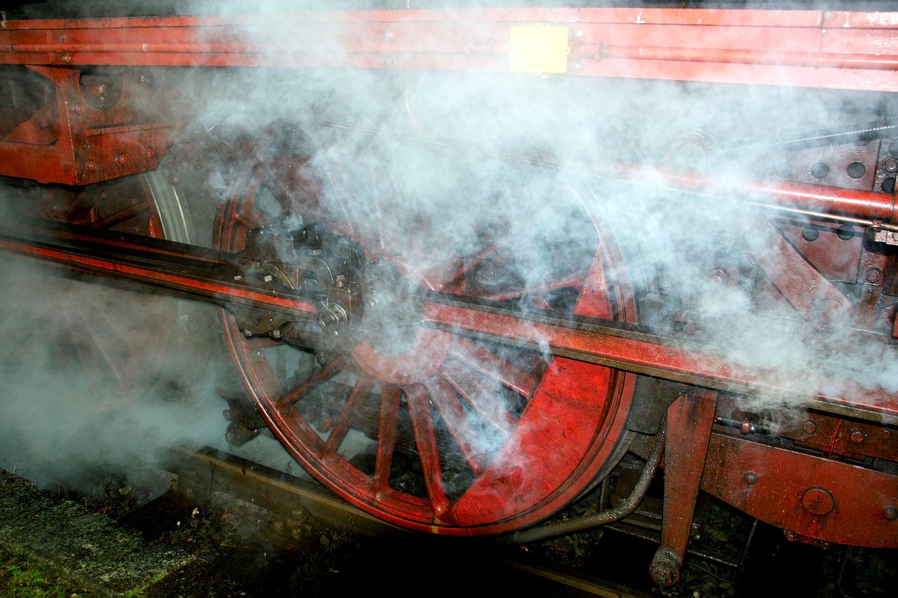 Loco, Traukinys, Lokomotyvas, Garo Lokomotyvas, Geležinkelių Transportas, Geležinkelis, Vairuoti, Jungtis, Ratas, Nemokamos Nuotraukos