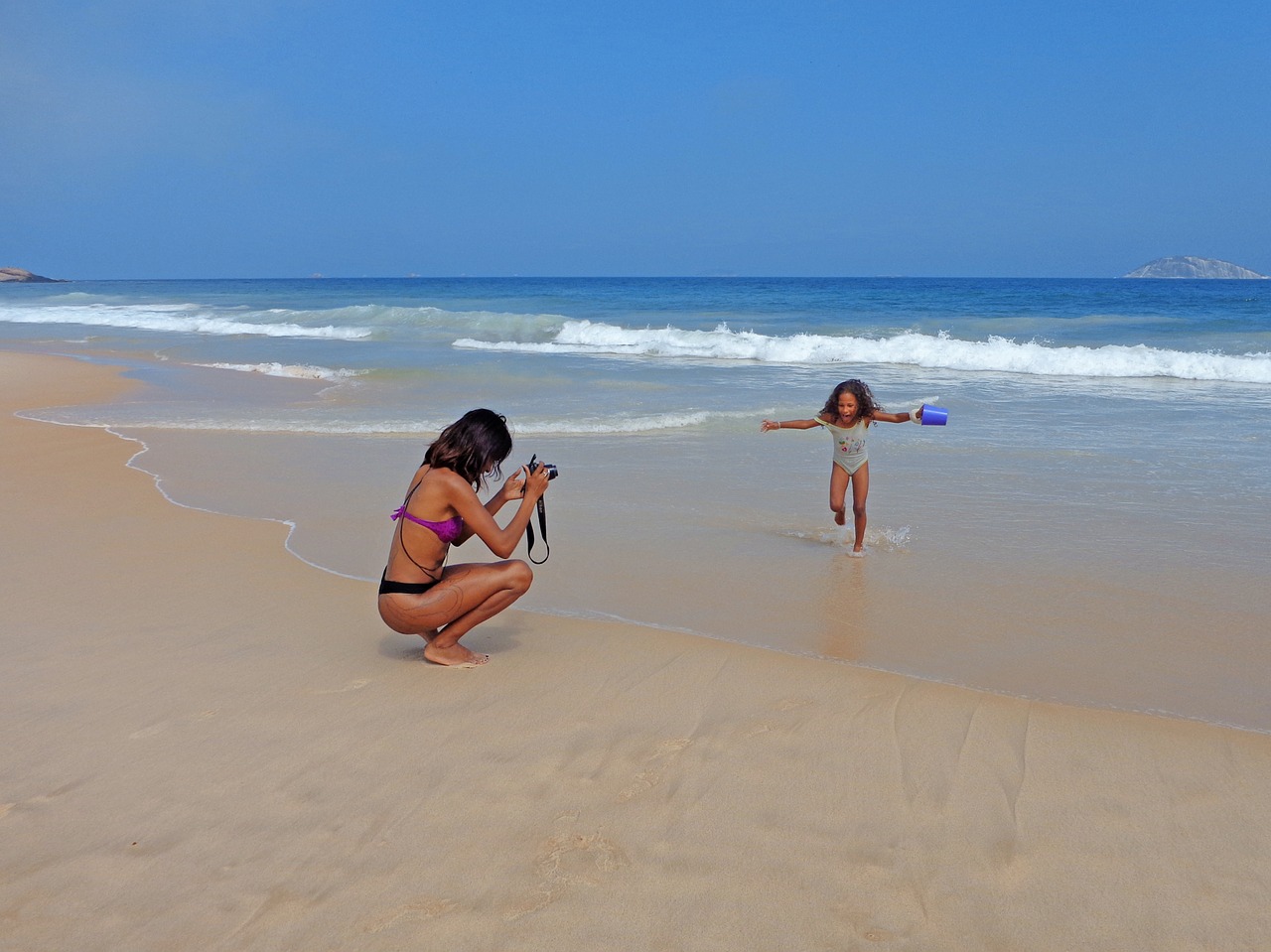 Daug Juoko, Mama Ir Dukra, Vaikas Žaidžia, Jaunoji Mama, Papludimys, Ipanema, Ipanema Paplūdimys, Rio, Mar, Švarus Dangus