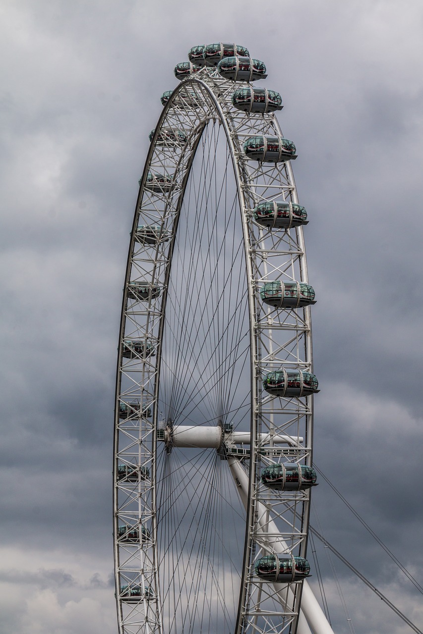 Londonas, Anglija, Londonas Ferris Wheel, Londono Akis, Ferris Ratas, Gondola, Lankytinos Vietos, Dangus, Debesys, Istoriškai