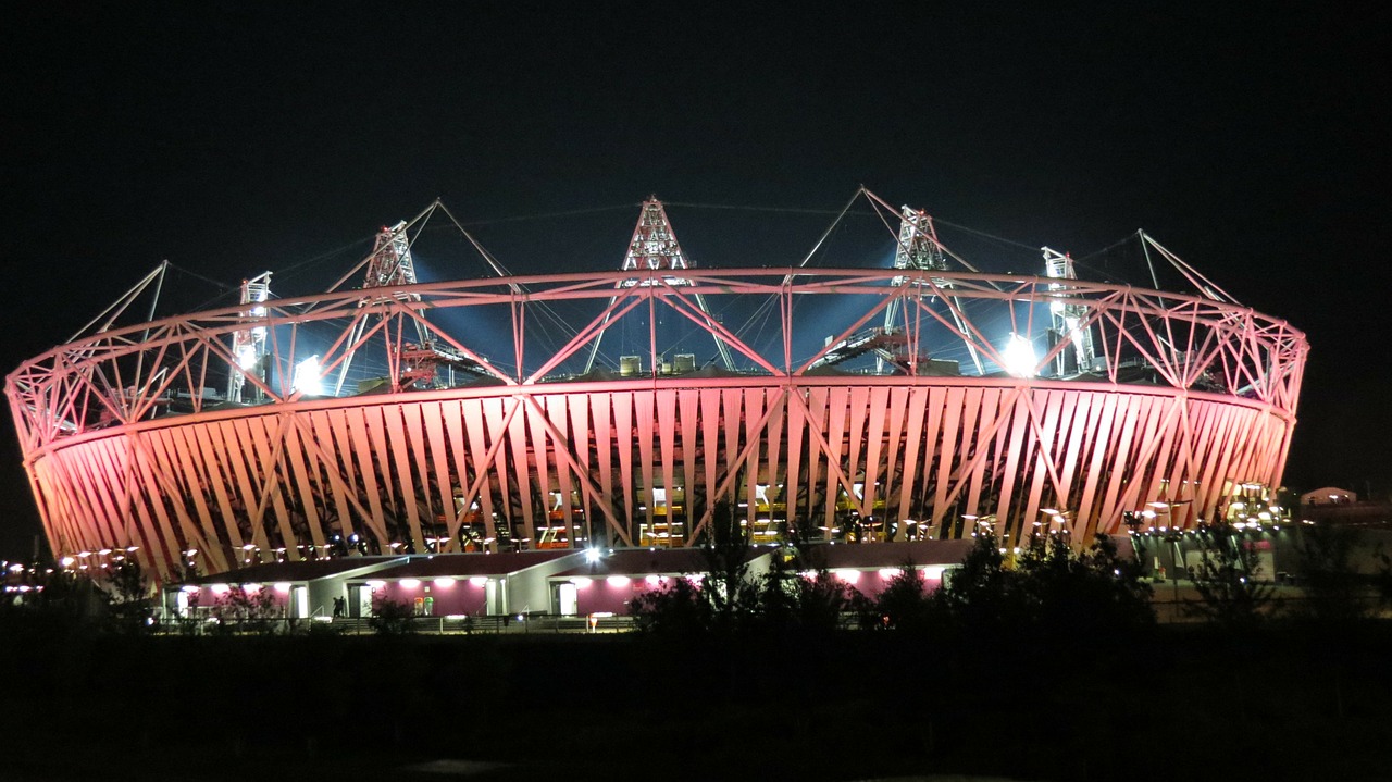 Londonas, Olimpinės Žaidynės, Olimpinės Žaidynės, Olimpinis Stadionas, Rožinis, Raudona, Nemokamos Nuotraukos,  Nemokama Licenzija