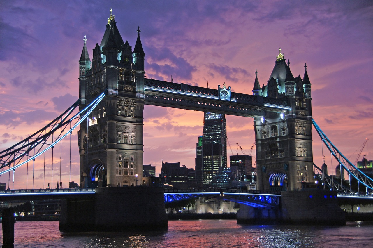 Londonas, Bokšto Tiltas, Tiltas, Paminklas, Lankytinos Vietos, Pastatas, Architektūra, Kelias, Upė, Temzės Upė