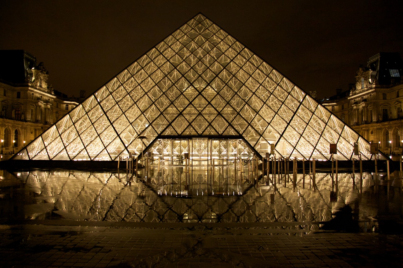 Lova, Stiklo Piramidė, Paris, Piramidė, France, Architektūra, Europa, Muziejus, Prancūzų Kalba, Turizmas