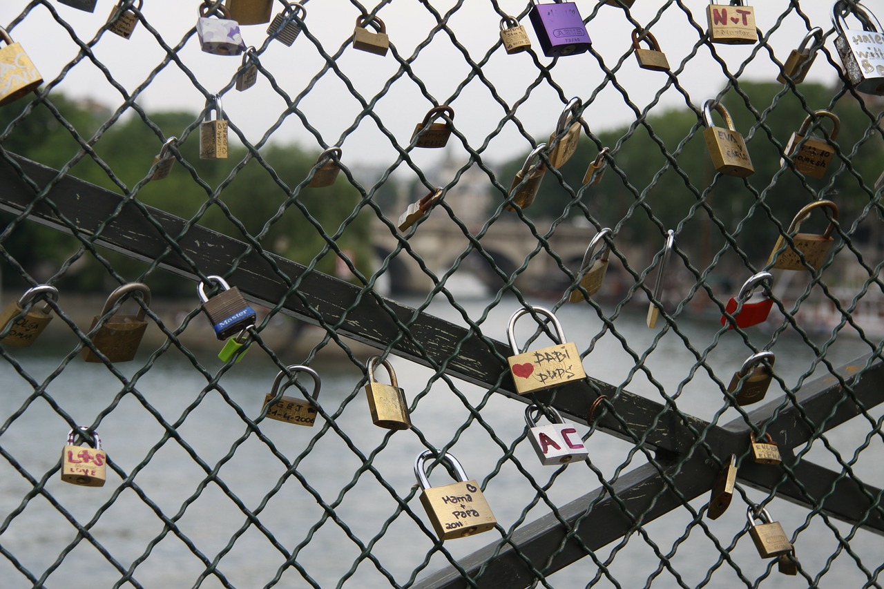 Meilė, Paris, Pont Des Arts, Meno Tiltas, Užraktas, Nemokamos Nuotraukos,  Nemokama Licenzija