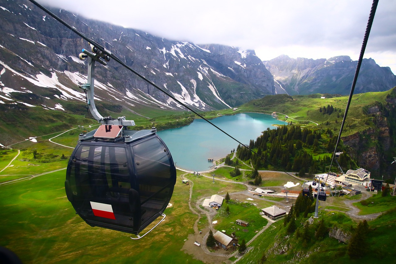 Liucernos Titlis, Titlis Kabelinė Mašina, Šveicarijos Kalnas Titlis Kabelio Automobilis, Nemokamos Nuotraukos,  Nemokama Licenzija