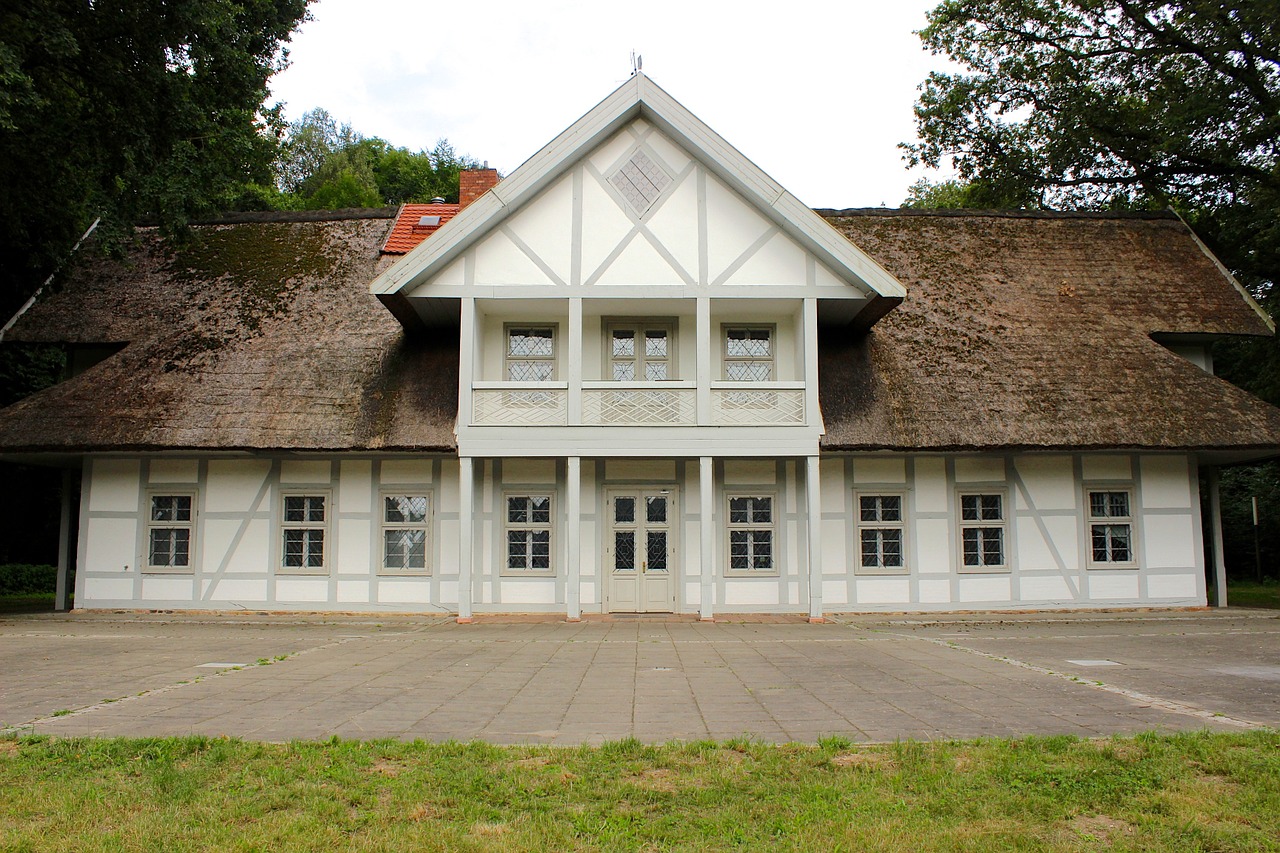 Ludwigslust-Parchim, Swiss Home, Namai, Sodyba, Anglų Sodas, Istoriškai, Pastatas, Mecklenburg West Pomerania, Nemokamos Nuotraukos,  Nemokama Licenzija