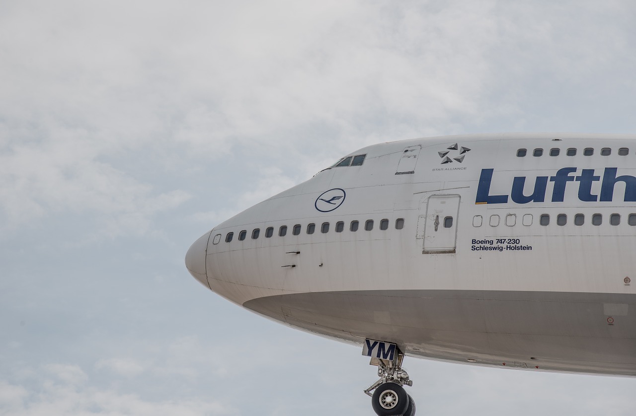 Lufthansa, Orlaivis, Boeing, Skristi, Aviacija, Lėktuvas, Oro Uostas, Mašina, Reaktyvinis, Kelionė