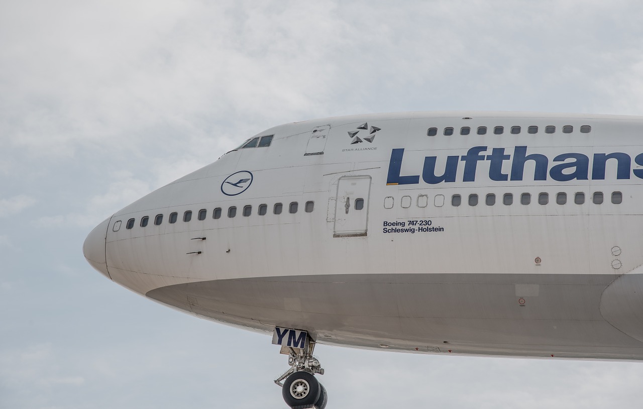 Lufthansa, Orlaivis, Boeing, Skristi, Aviacija, Lėktuvas, Oro Uostas, Mašina, Reaktyvinis, Kelionė