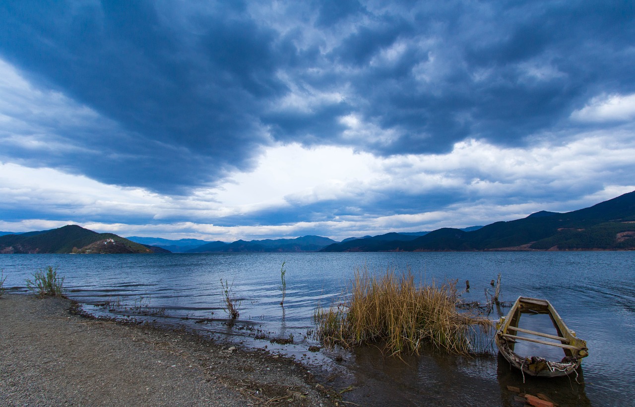 Lugu Ežeras, Lijiang, Vandens Kraštas, Nemokamos Nuotraukos,  Nemokama Licenzija