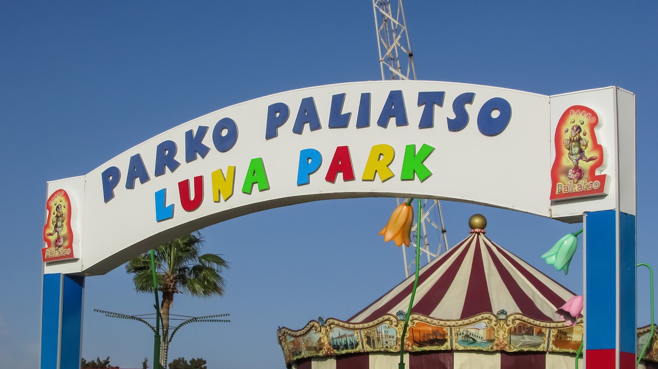 Luna Park, Pramogų Parkas, Spalvinga, Ženklas, Pramogos, Pritraukimas, Poilsis, Kipras, Ayia Napa, Nemokamos Nuotraukos