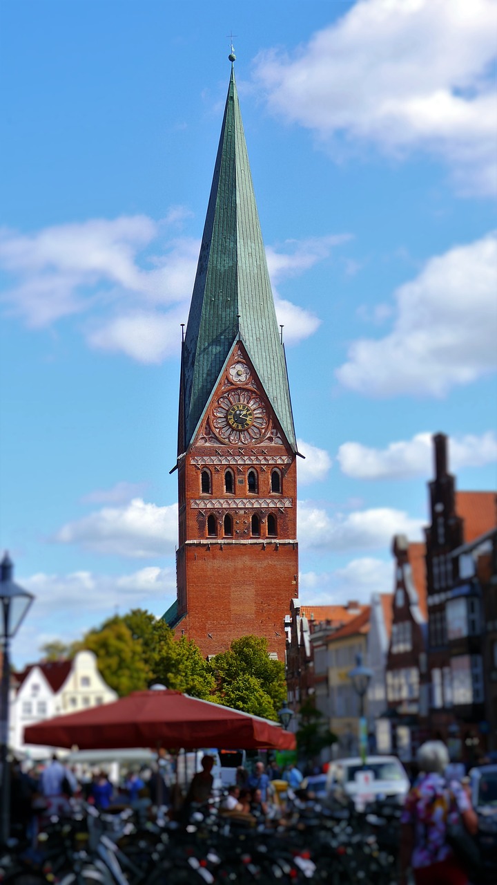 Lüneburg, Bažnyčia, Bokštas, Pastatas, Garbinimo Namai, Architektūra, Senamiestis, Plytų Pastatai, Istoriškai, Dangus
