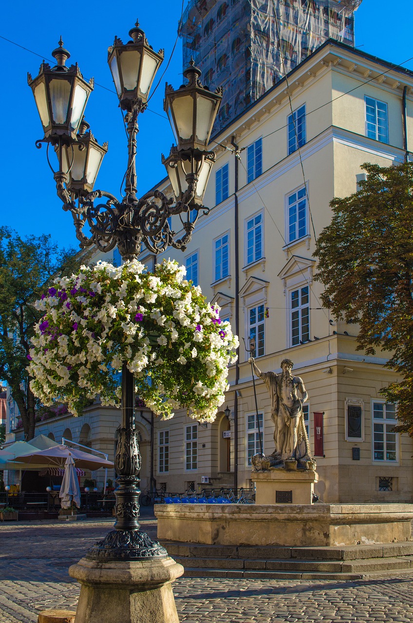 Lviv, Ukraina, Europa, Neptūnas, Turgaus Aikštė, Lankytinos Vietos, Miestas Lviv, Turizmas, Architektūra, Aukšta Pilis