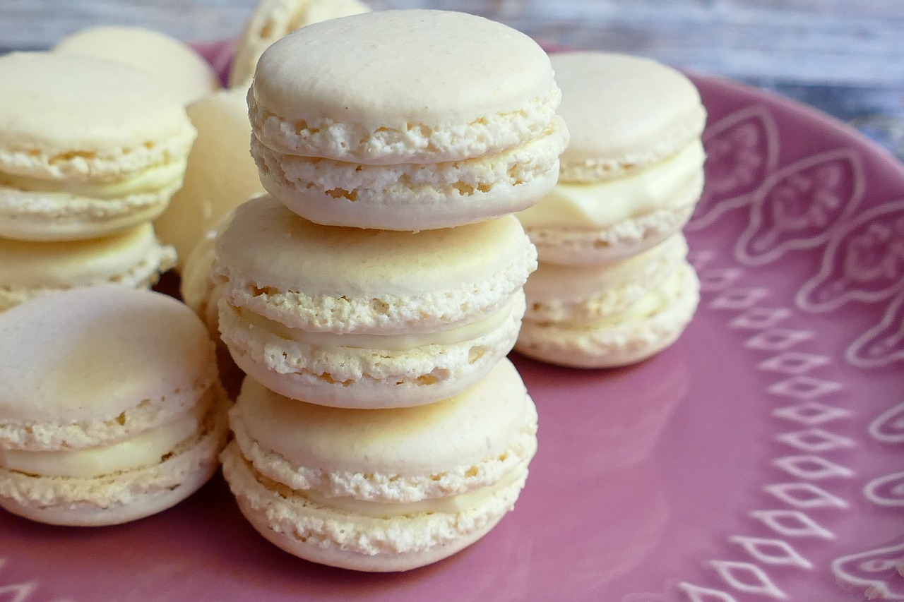 Macarons,  Meringue,  Desertas,  Saldus,  Konditerijos Parduotuvės,  Macaron,  Kepti,  Slapukas,  Baltos Spalvos,  Saldainiai