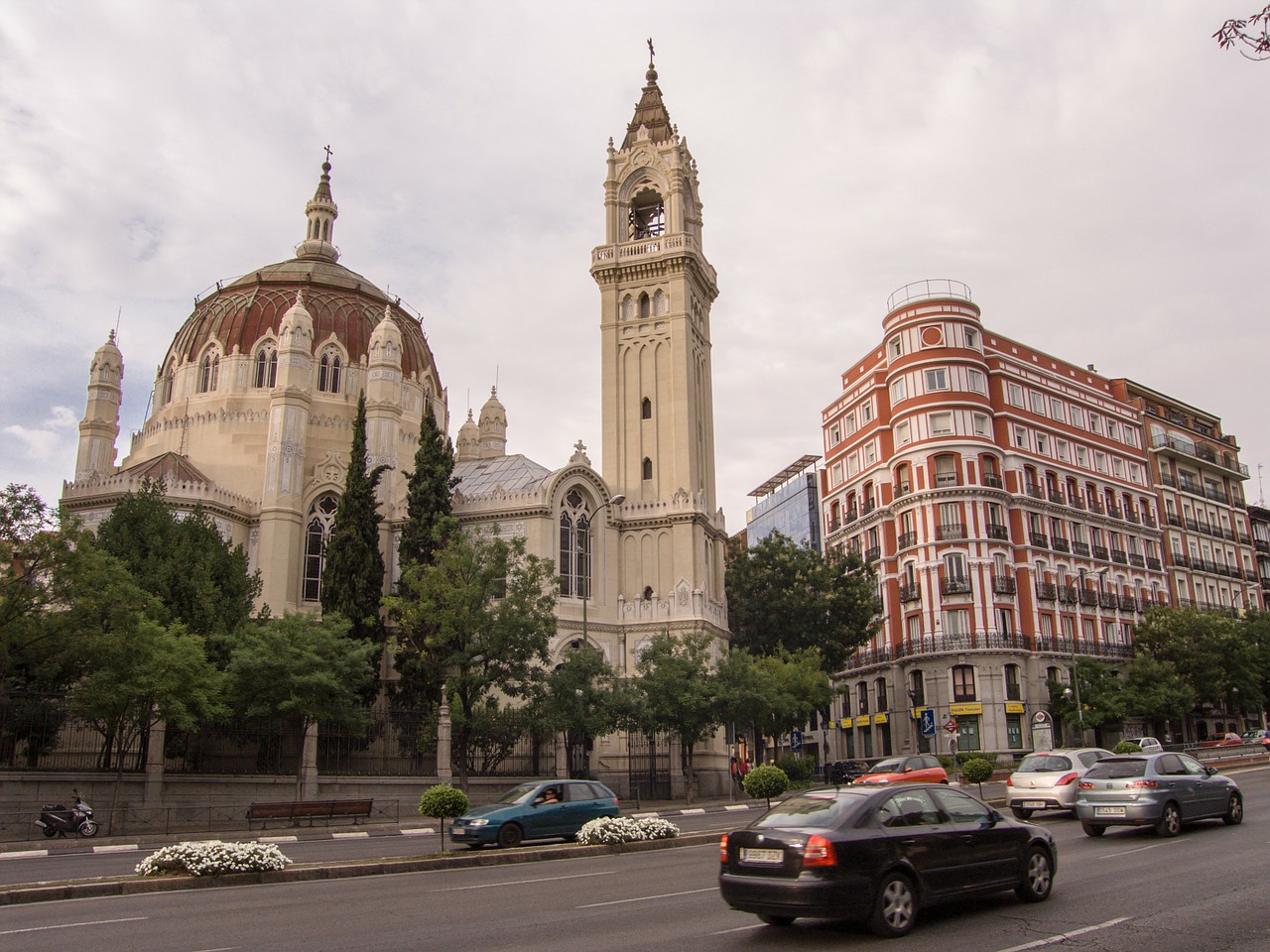 Madride, Bažnyčia, Neo Klasikinis, Architektūra, Perspektyva, Šventykla, Gatvė, Nemokamos Nuotraukos,  Nemokama Licenzija
