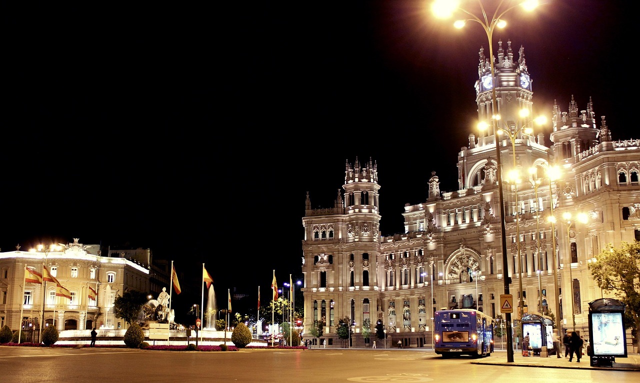 Madride, Ispanija, Naktis, Miestas, Architektūra, Kapitalas, Dangus, Vėliava, Istorija, Šventė