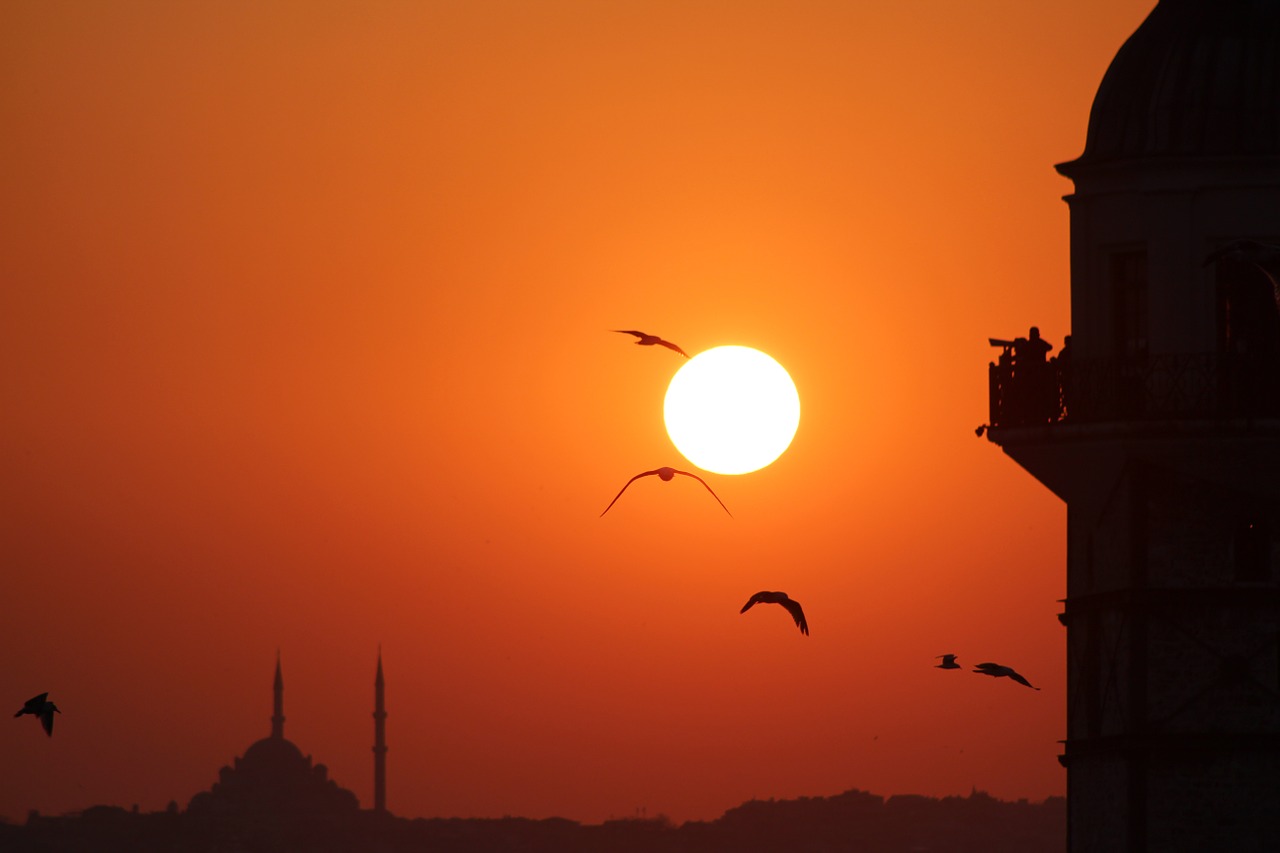 Mergaitės Bokštas Kiz Kulesi, Saulės Energija, Cami, Istanbulas, Minaretai, Jūros Pakrantė, Fonas, Šviesa, Turkija, Dangus