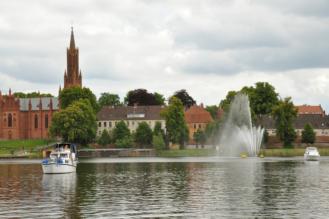 Malchow, Miestas, Ežero Klosterkirche, Vanduo, Boot, Uostas, Senas, Jachta, Nemokamos Nuotraukos,  Nemokama Licenzija