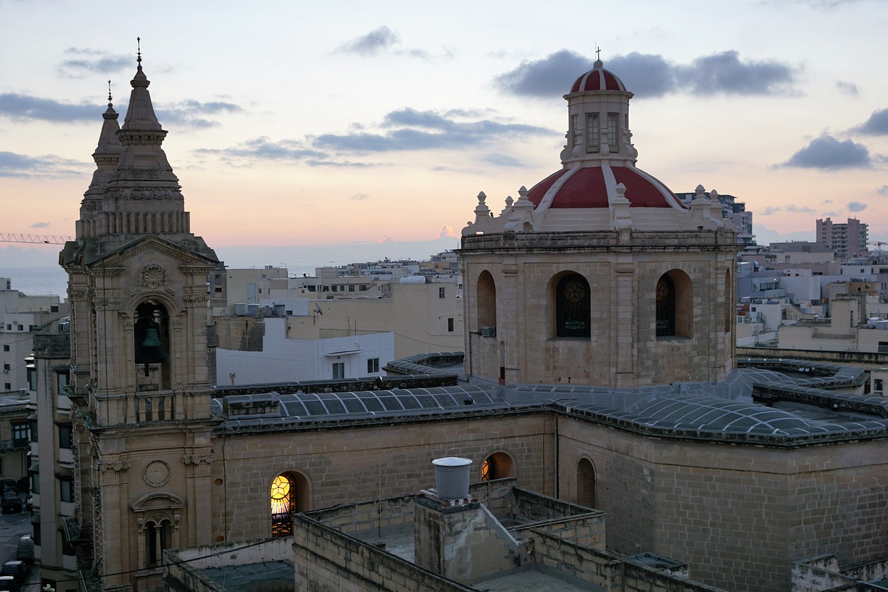 Malta, Sliema, Miestas, Viduržemio Jūros, Katedra, Architektūra, Bažnyčia, Premijų Žaidimas, Filmas, Filmas