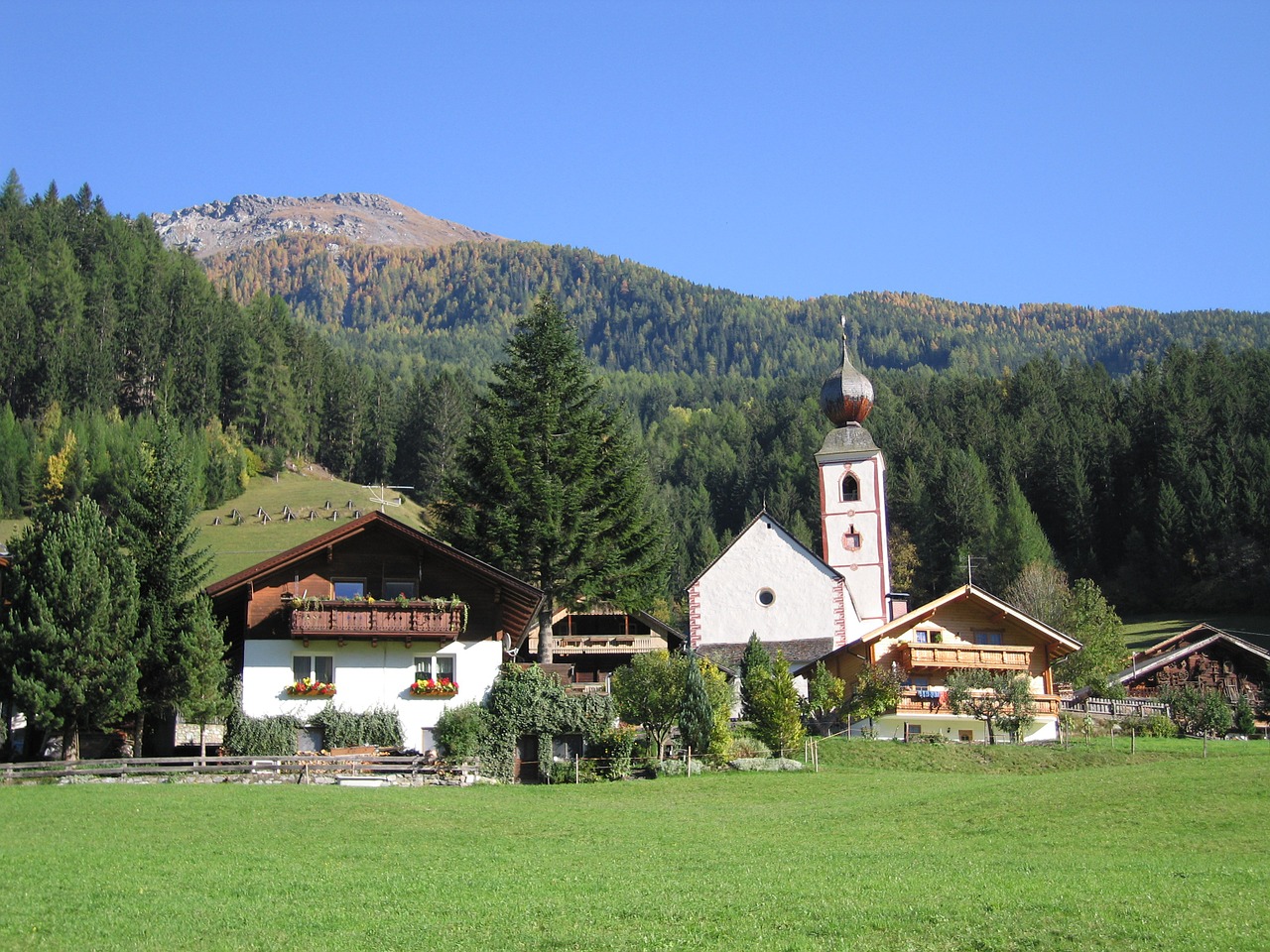 Maria Dornach, Karintija, Mölltal, Austria, Bažnyčia, Namai, Kalnai, Švarus Dangus, Alpių, Aukštas Tauernas