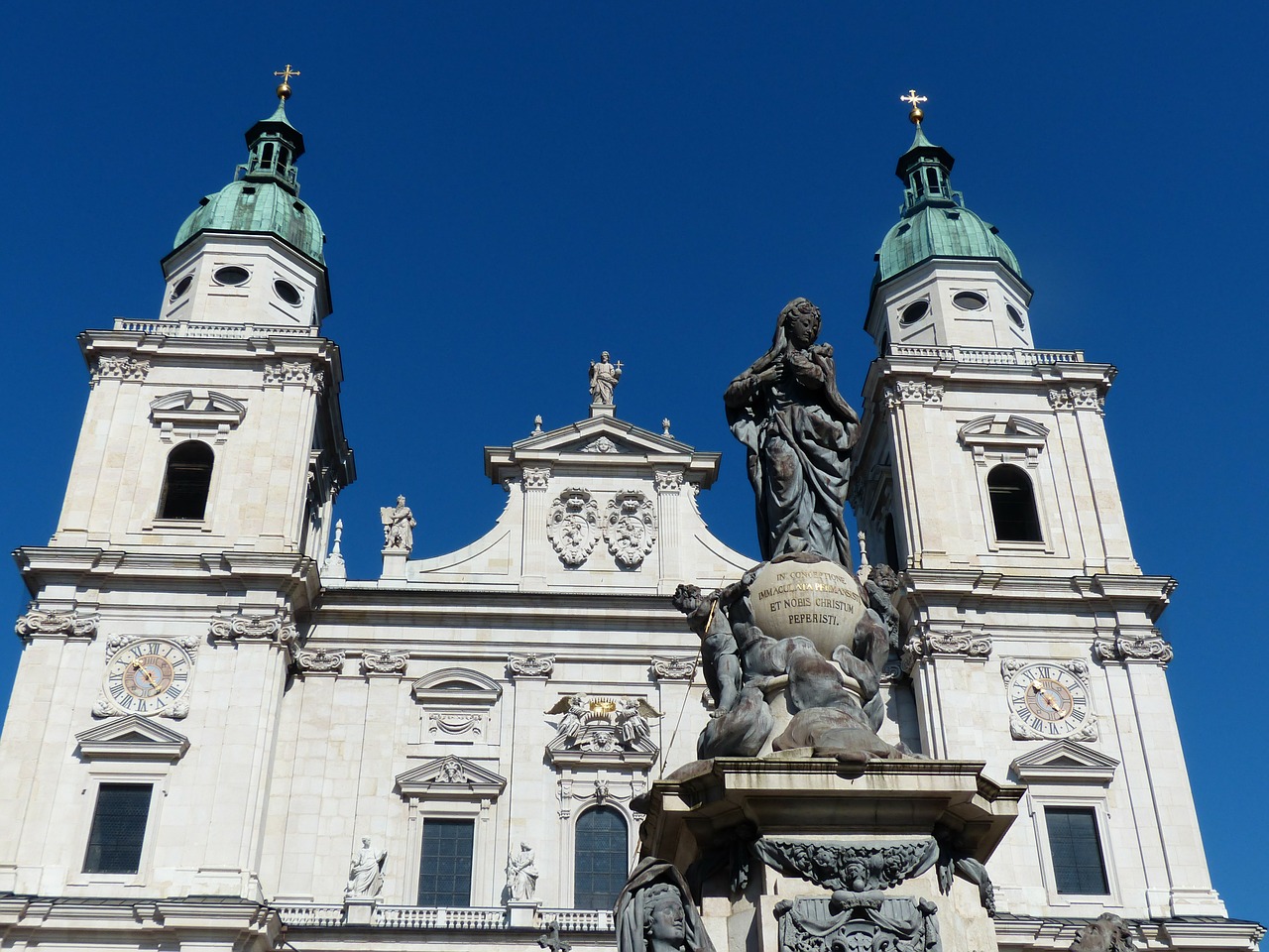 Marian Column, Ramstis, Figūra, Wolfgang Hagenauer, Johann Baptist Hagenauer, Švino Simbolis, Gaublys, Baisus, Statula, Maria Immaculata