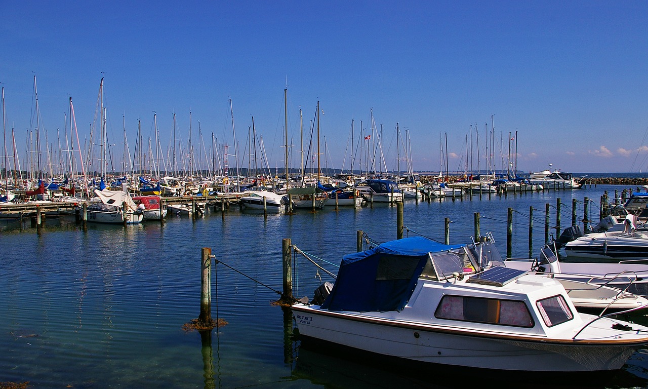 Marina, Burlaiviai, Vanduo, Jūra, Uostas, Laivas, Jūrų, Stiebai, Valtys, Kranto