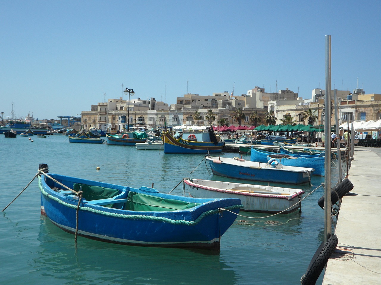 Marsaxlokk, Uostas, Luzzu, Uzzus, Malta, Spalvinga, Vaizdingas, Žvejybos Laivas, Žvejybos Laivai, Nemokamos Nuotraukos