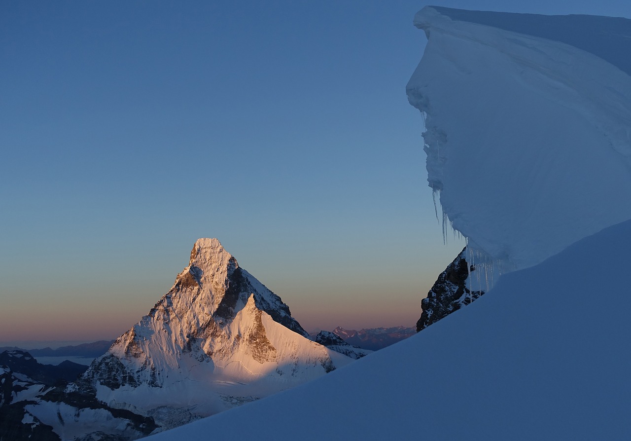 Matterhorn, Kalnai, Alpinizmas, Aukšti Kalnai, Serija 4000, Ryto Saulė, Swiss Alps, Valais, Nemokamos Nuotraukos,  Nemokama Licenzija
