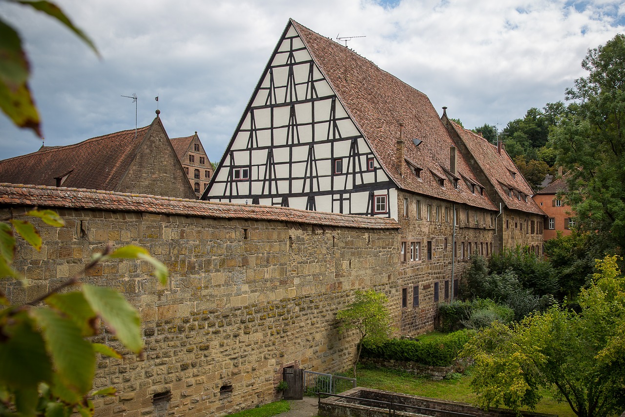 Maulbronn, Vienuolynas, Santūra, Viduramžiai, Leicesterio Abatija, Buvęs Vienuolynas, Viduramžių Fachwerk, Baden Württemberg, Nemokamos Nuotraukos,  Nemokama Licenzija