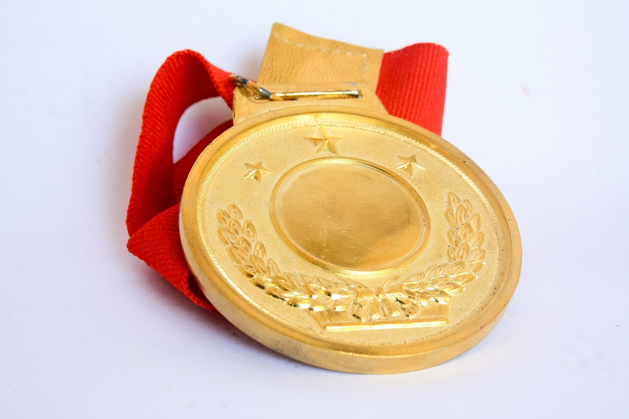 Medalis, Apdovanojimas, Auksas, Sėkmė, Pasiekimas, Nugalėtojas, Juosta, Premija, Pirmas, Trofėjus