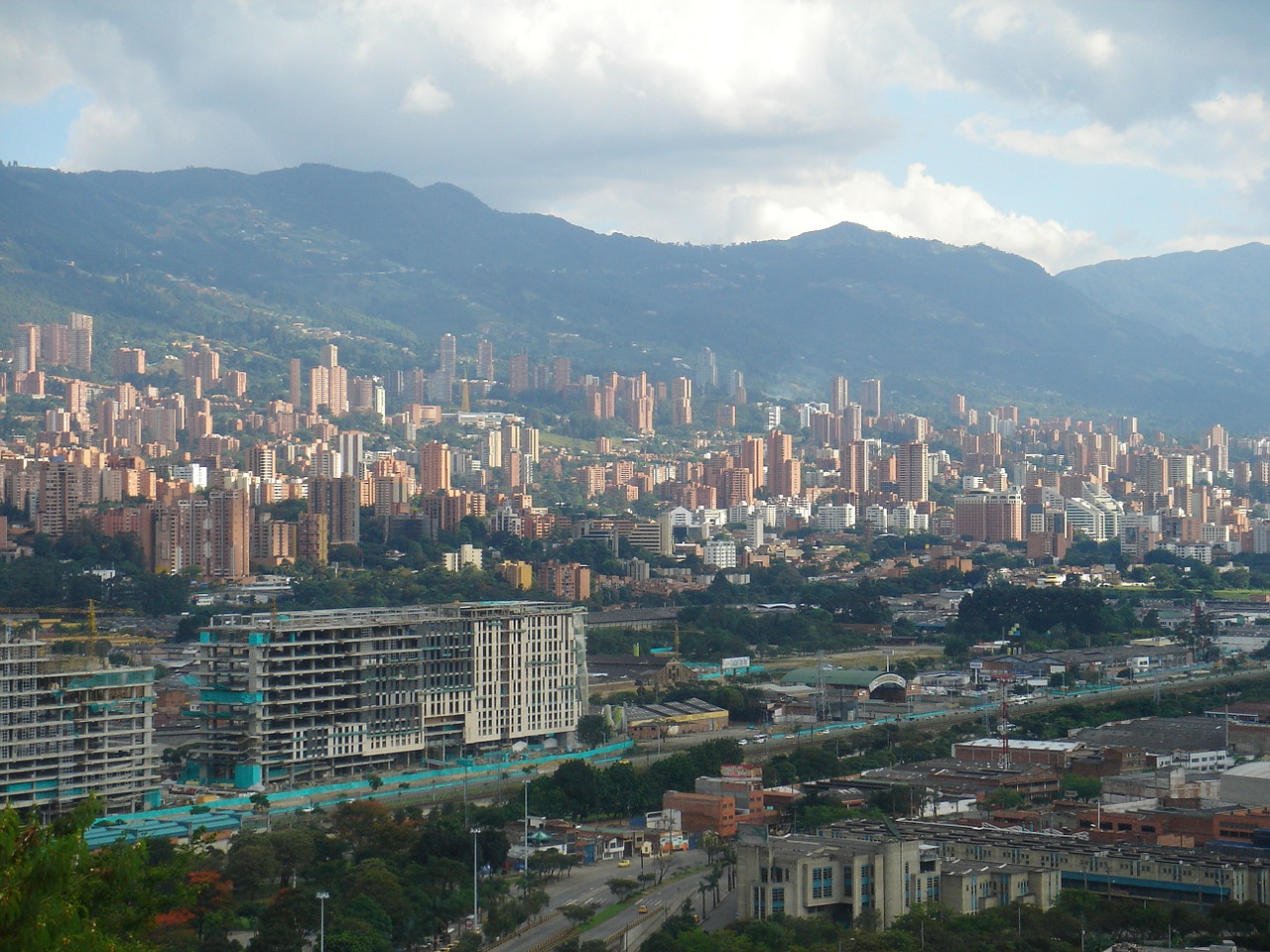 Medellin, Kolumbija, Panoraminis, Architektūra, Panorama, Miestas, Miesto Panorama, Bokštas, Pastatas, Orientyras