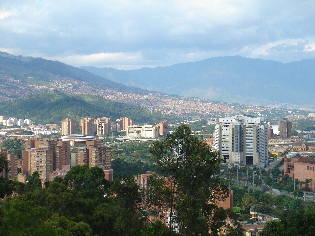 Medellin, Kolumbija, Panoraminis, Architektūra, Panorama, Miestas, Miesto Panorama, Bokštas, Pastatas, Vaizdas