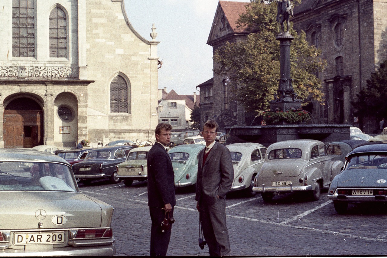 Vyrai, Istoriškai, Automobiliai, Daimleris, Oldtimer, Lindau, 1962, Vw Vabalas, Bažnyčia, Nemokamos Nuotraukos