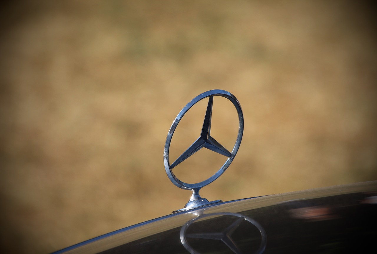 Mercedes-Žvaigždė, Žvaigždė, Mercedes, Mercedes Benz, Blizgantis, Nemokamos Nuotraukos,  Nemokama Licenzija