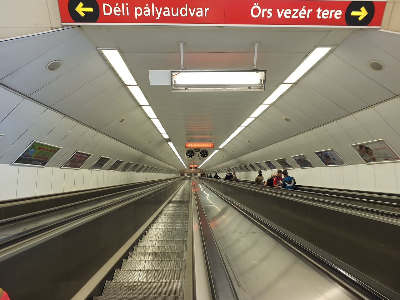 Metro, Budapest, Stairlifts, Nemokamos Nuotraukos,  Nemokama Licenzija