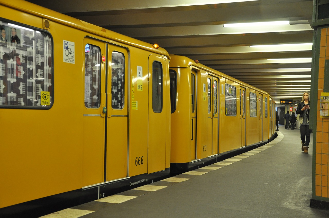 Metro, Berlynas, Transportas, Nemokamos Nuotraukos,  Nemokama Licenzija