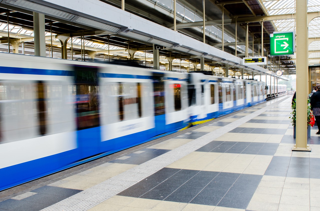 Metro, Traukinys, Važinėti Į Darbą, Transportas, Stotis, Metro, Gabenimas, Kelionė, Geležinkelis, Visuomenė