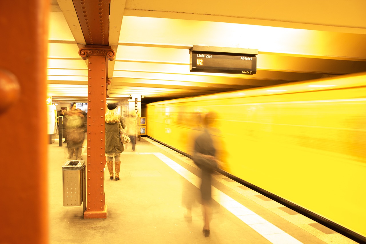 Metro, Traukinių Stotis, Berlynas, Platforma, Nemokamos Nuotraukos,  Nemokama Licenzija